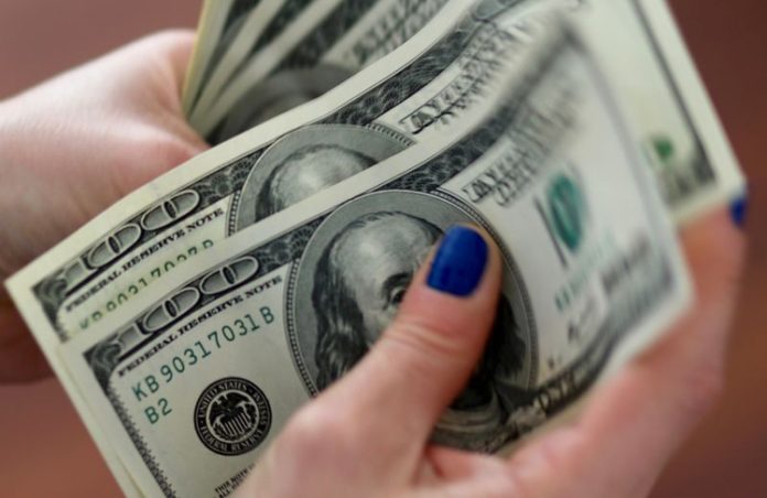 DOLAR