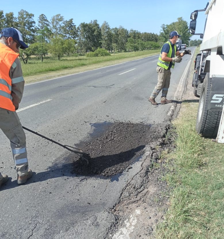 Bachean sectores de Ruta 11 entre San Justo y Crespo | INFO VERA
