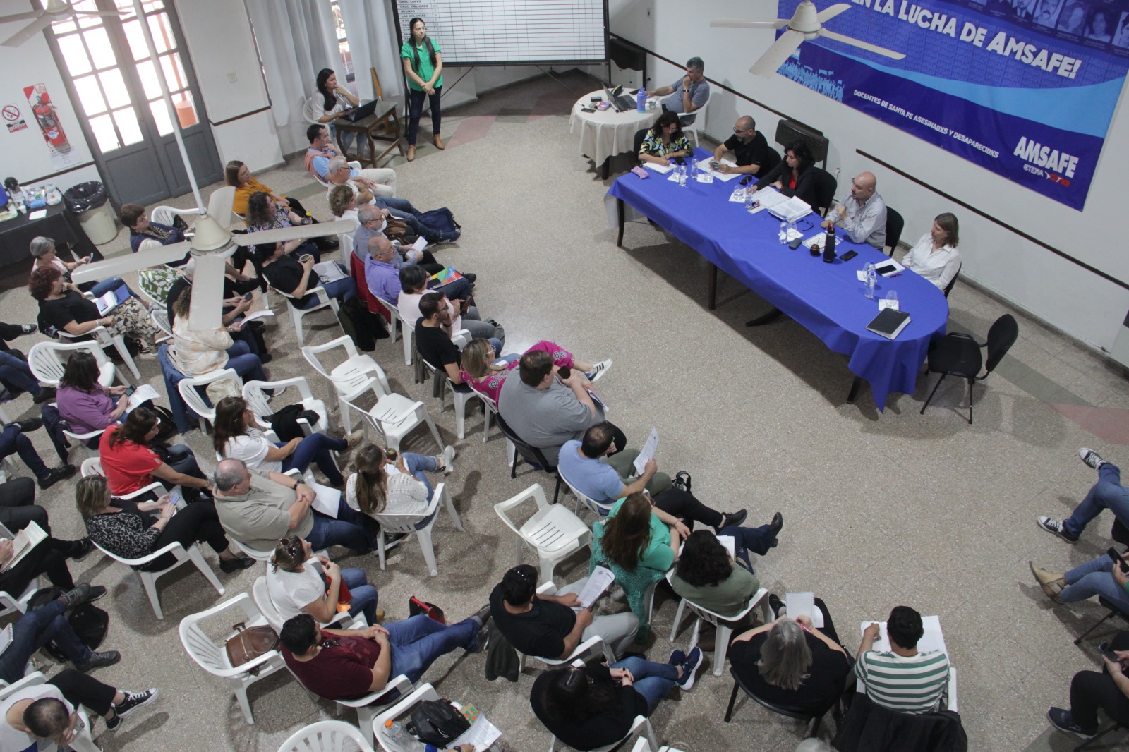 Docentes rechazaron la oferta salarial y lanzaron medidas de protesta ...