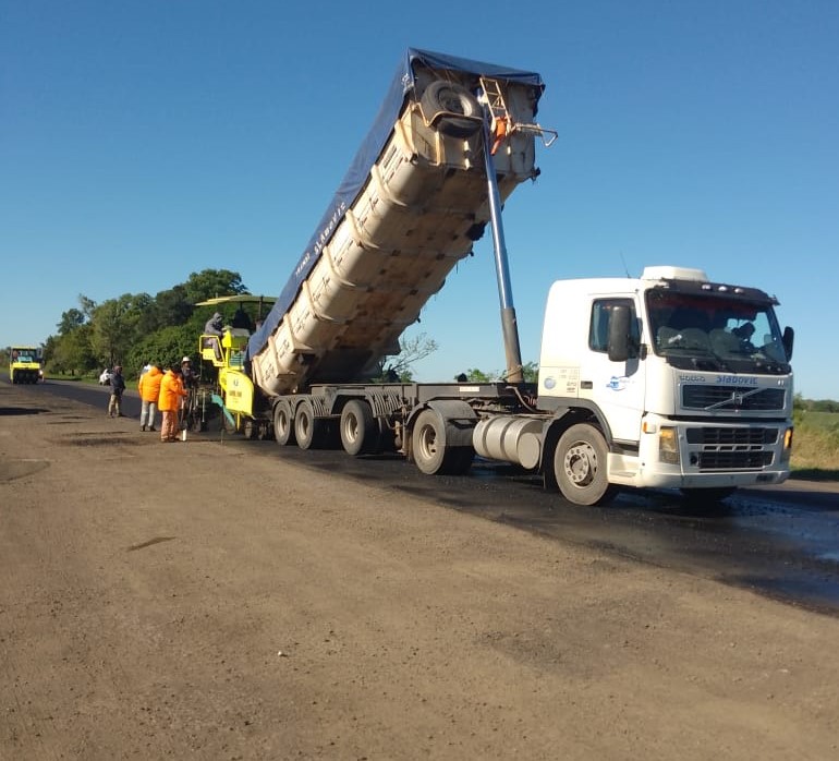 Vialidad Nacional mejora la Ruta 11 en el noreste santafesino | INFO VERA
