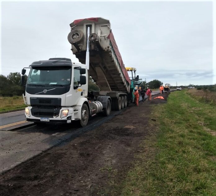 RN 11 - VIALIDAD NACIONAL TRABAJA SOBRE RN 11 ENTRE GOBERNADOR CRESPO Y ...
