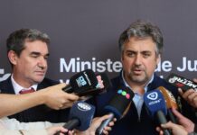 Más allanamientos y detenidos en la investigación por defraudación en la Policía de Rosario