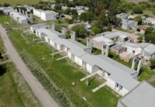 Se reanudaron los trabajos del plan de 10 viviendas en el barrio Santa Rosa