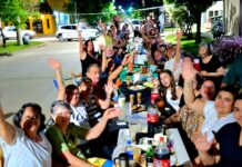 Despedida de año de vecinos de calle Moreno