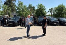 Entregaron 7 camionetas a la Unidad Regional XIX