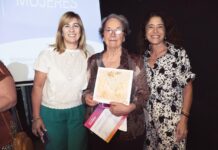 Ana María Centis fue distinguida con el reconocimiento “Grandes Mujeres” de la provincia