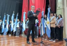 Paulo Dodorico presidió el acto por el 25 de Mayo en Vera